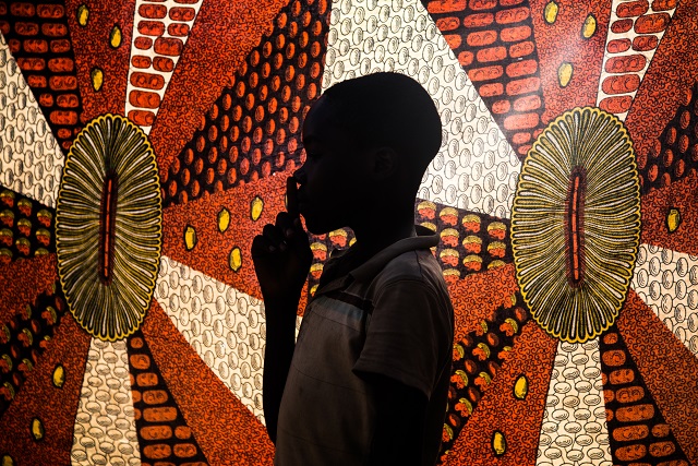 Capturé et formé par des hommes armés, une enfance brisée (2)