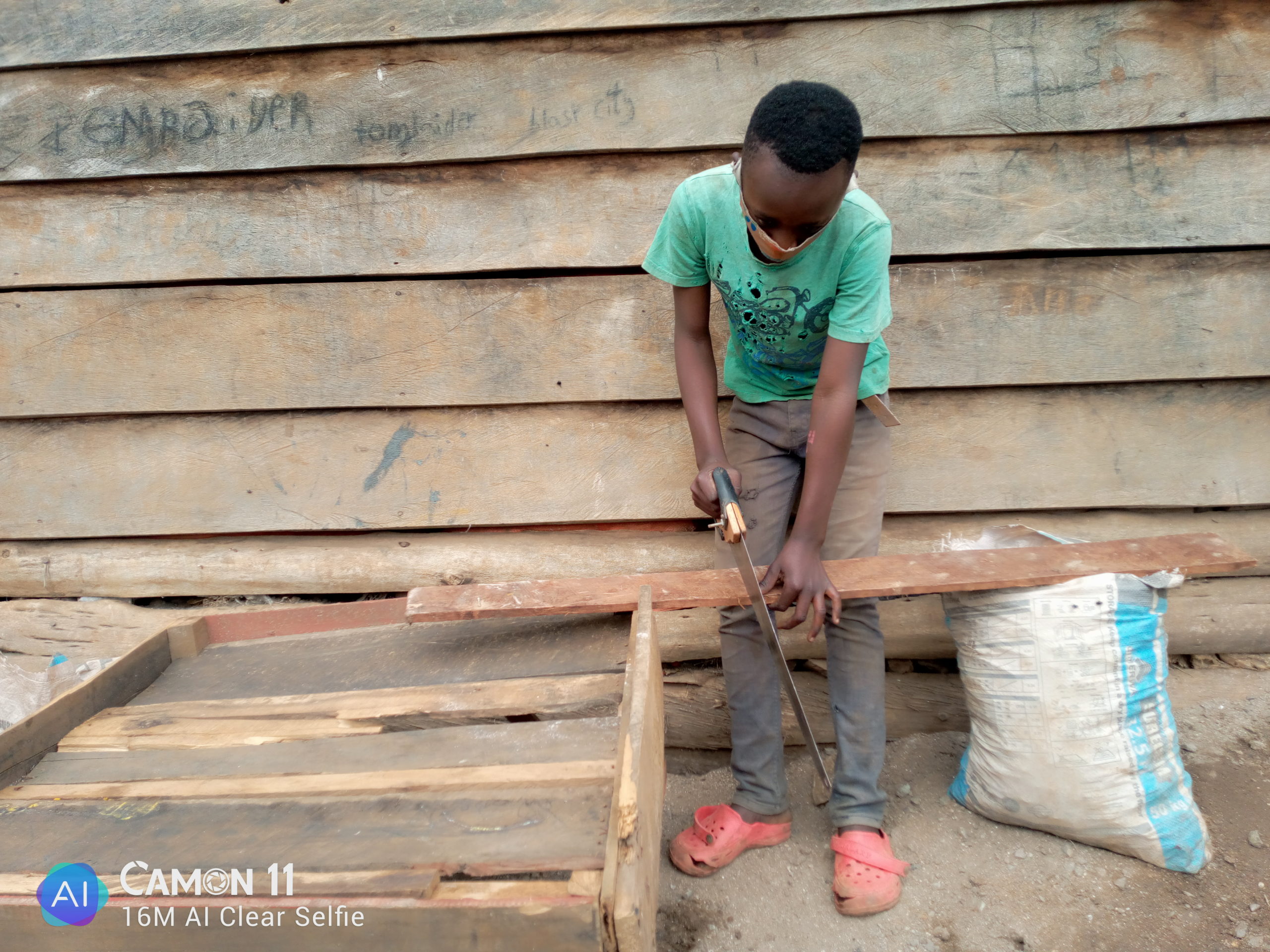Enfant menuisier Bukavu