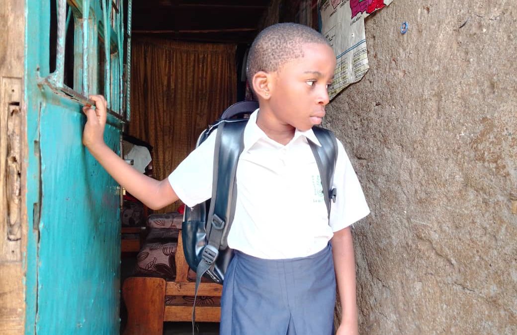Bukavu : une élève de 7 ans est toute triste car elle n’a pas pu aller à l’école