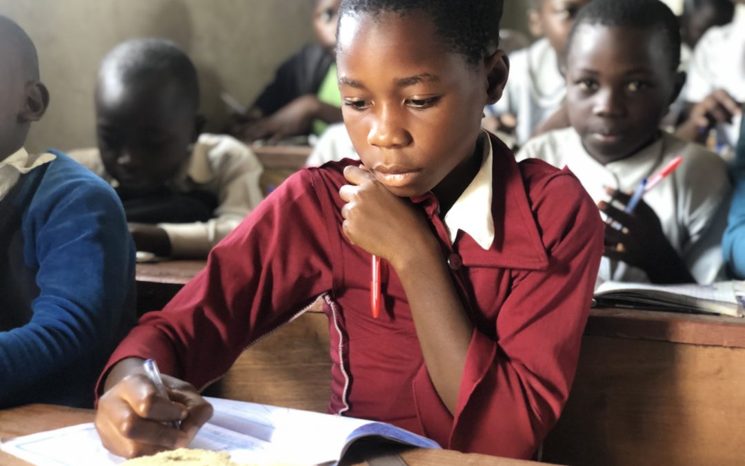Les frais de scolarité dans les écoles privées à Bunia : très coûteux pour les familles