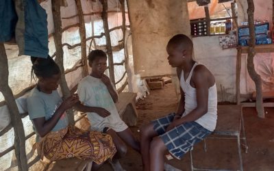 Des enfants utilisés pour la vente d’alcool sur un site minier