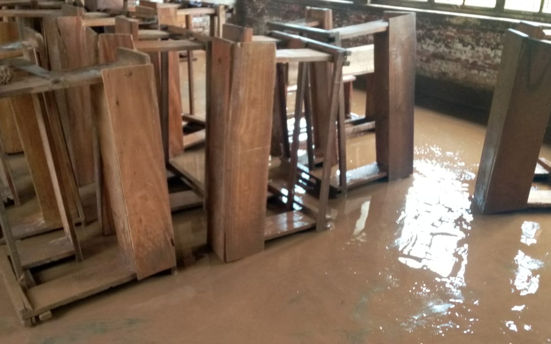 Le Lycée Mapatano est en proie à des inondations après la pluie