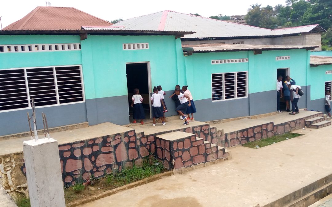 Les élèves dans une école Matadi