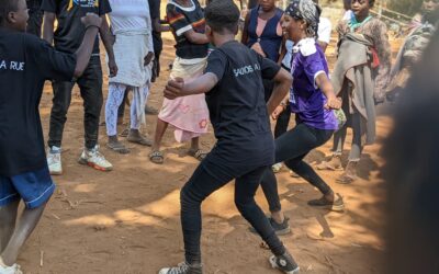 Comment les enfants écoutent des musiques censées être censurées ?