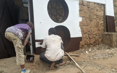 Peindre pour assurer sa scolarité