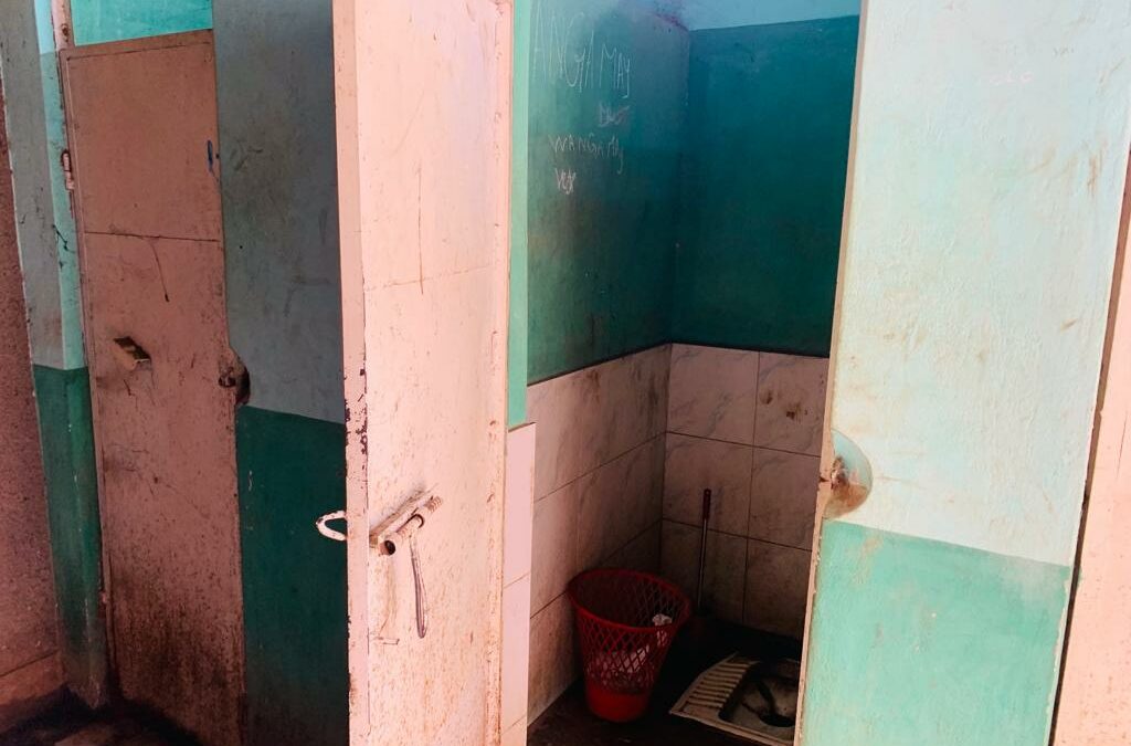 J’ai peur d’attraper des infections dans les toilettes de mon école