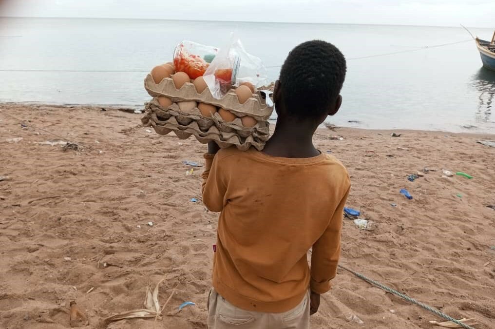 A 12 ans, Hugo paie seul ses études, au prix de mille sacrifices