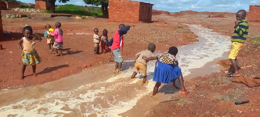 Carrière Luhongo : une eau polluée dans la cité