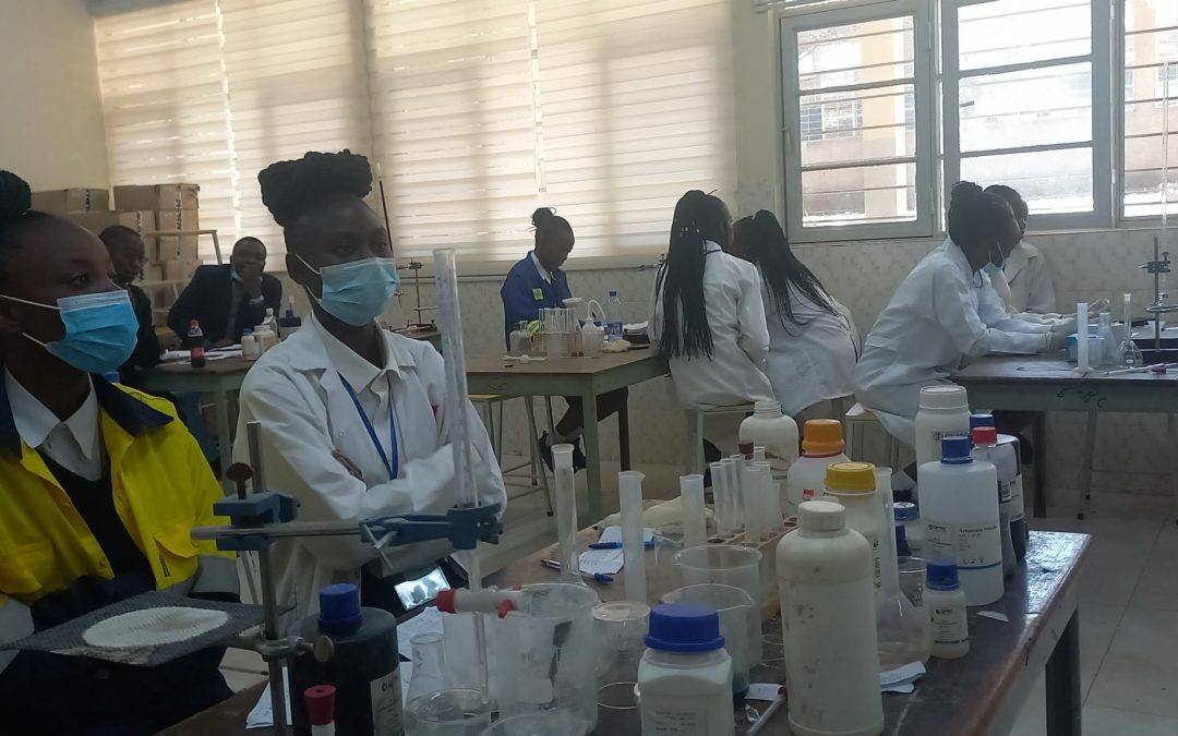 Lubumbashi : Le lycée Tujikaze a besoin de laboratoire