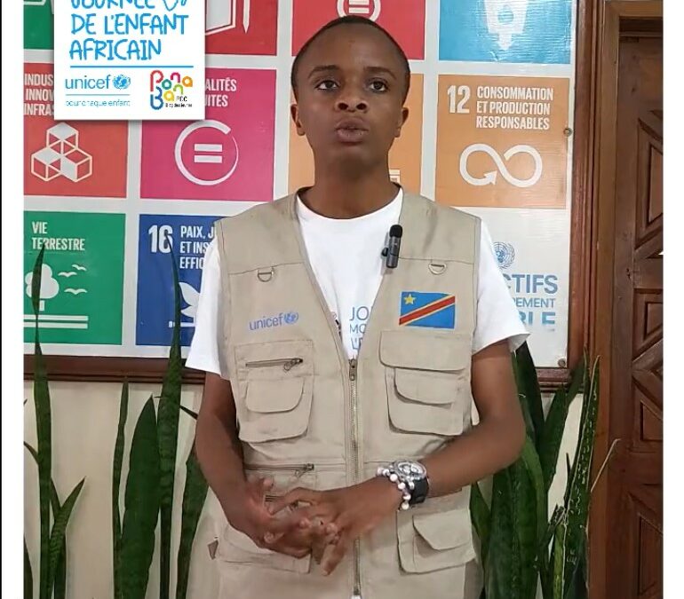 Il faut mieux équiper les écoles en outil informatique