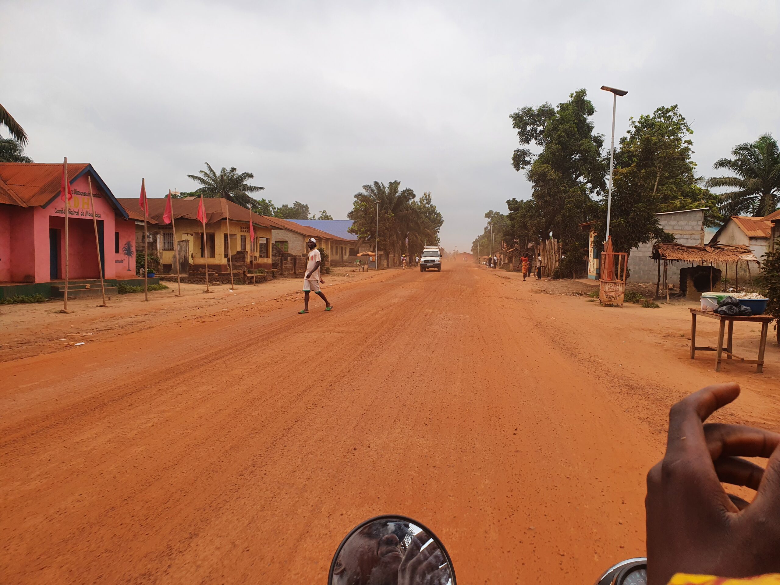 Mbandaka : la poussière envahit les habitations