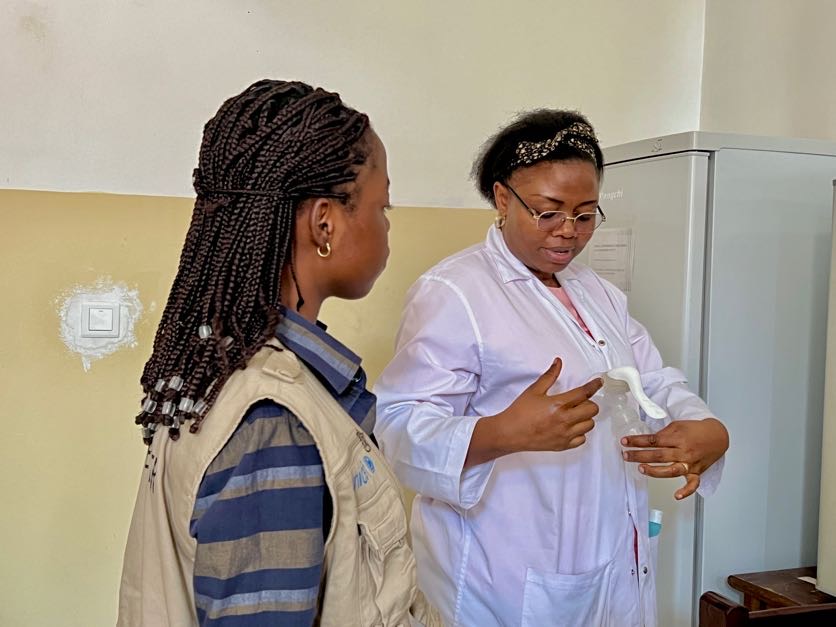 Le lait maternel contient des nutriments essentiels pour les enfants