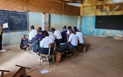Je crains qu’un mur de ma salle de classe tombe sur nous