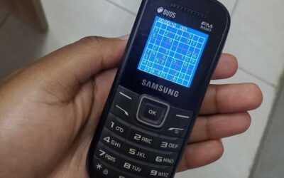 Calmer son bébé avec un téléphone : bonne ou mauvaise pratique ?