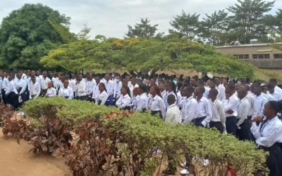 Mon ami rate cinq jours d’école par semaine