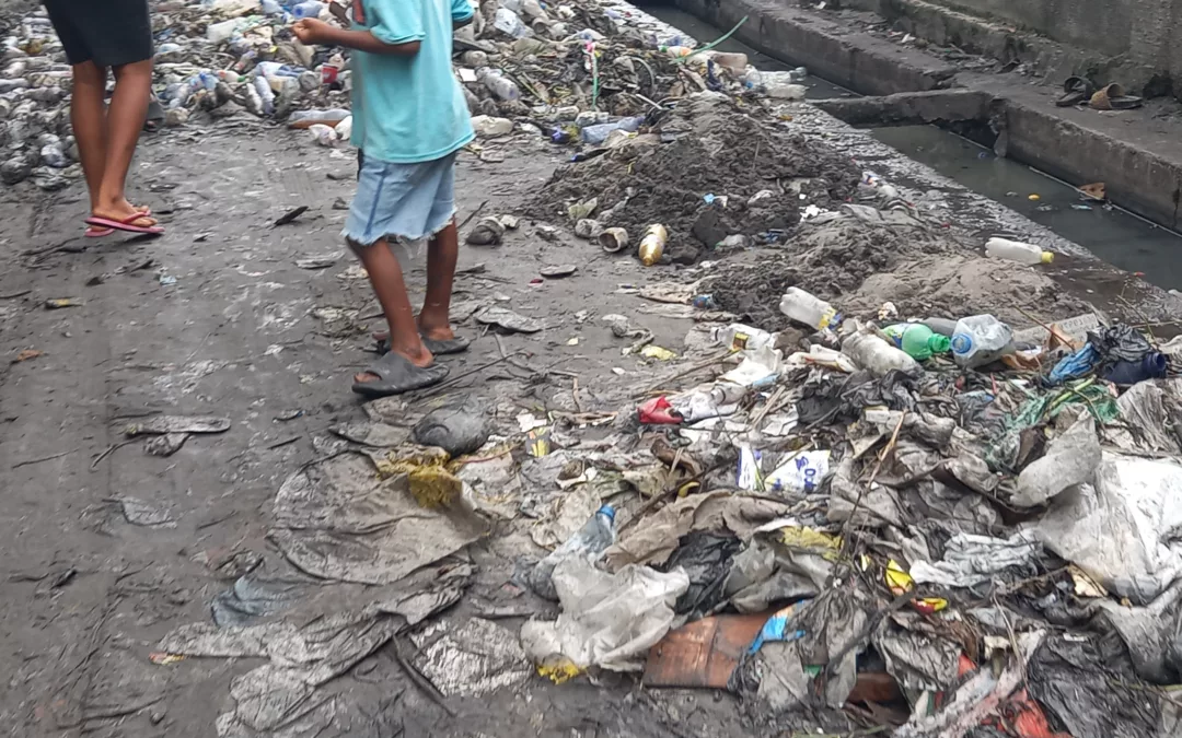 Mon avenue est souvent inondée après la pluie