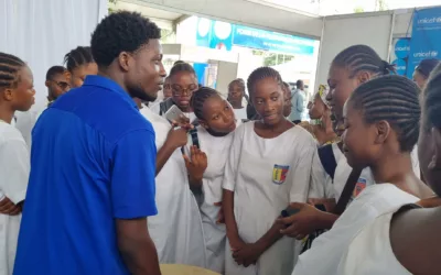 Il devient menuisier et paie les études de sa sœur 