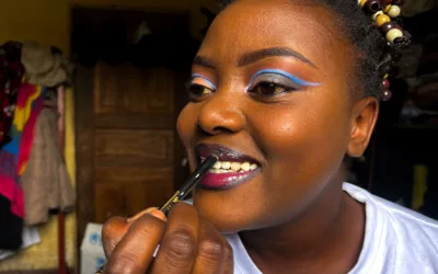 Jöelle apprend le maquillage pour fuir l&rsquo;angoisse