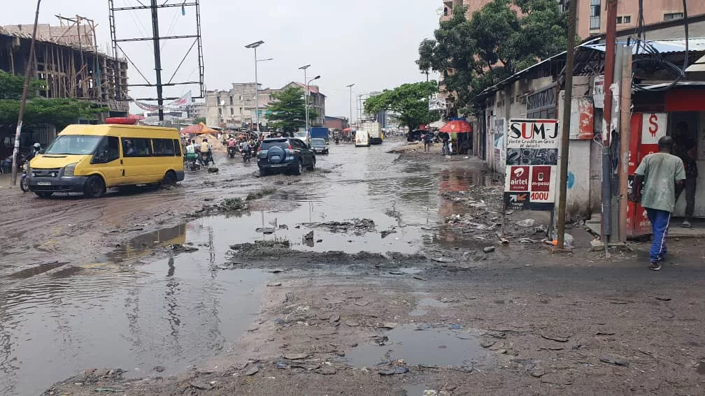 J’ai raté mon vol à cause de la pluie