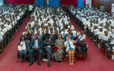 Une formation pour les jeunes filles sur l’épargne et le budget