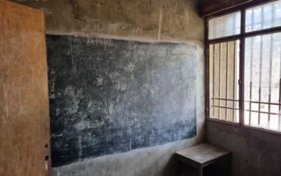 Être chassé de l’examen à cause des frais scolaires : une grande tristesse pour les enfants